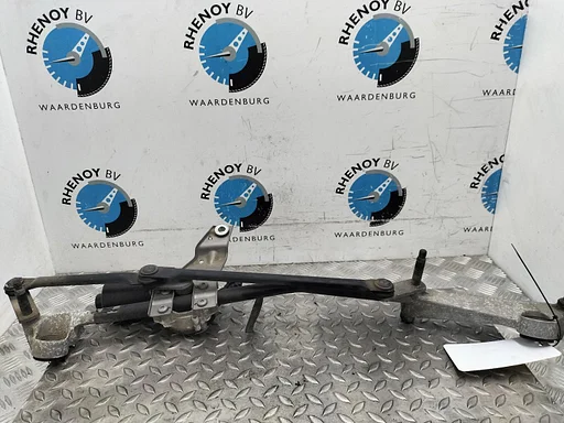 MERCEDES A CLASS 176 A180 Prestige BlueEff RUITENWISSERMOTOR VOOR 2015