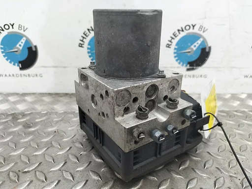 BMW X5 E70LCI 40D X-DRIVE ABS POMP  2012