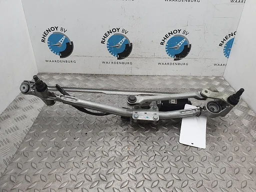 BMW 3 SERIES E90 325i Dynamic Exec.  RUITENWISSERMOTOR VOOR 2005