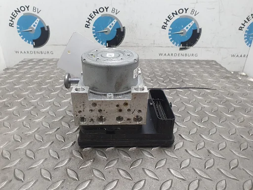 CITROEN C4 SHINE BLUEHDI 130  ABS POMP  2023