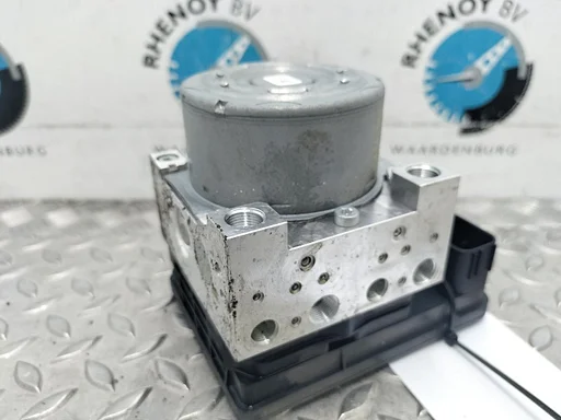 PEUGEOT 2008 P24E GT ABS POMP  2023