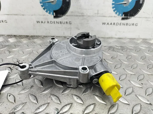 BMW 4 SERIES VACUUMPOMP 2016