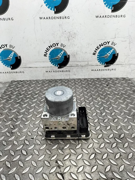 FORD PUMA ST-LINE ABS POMP M1BC2B373PB 2023