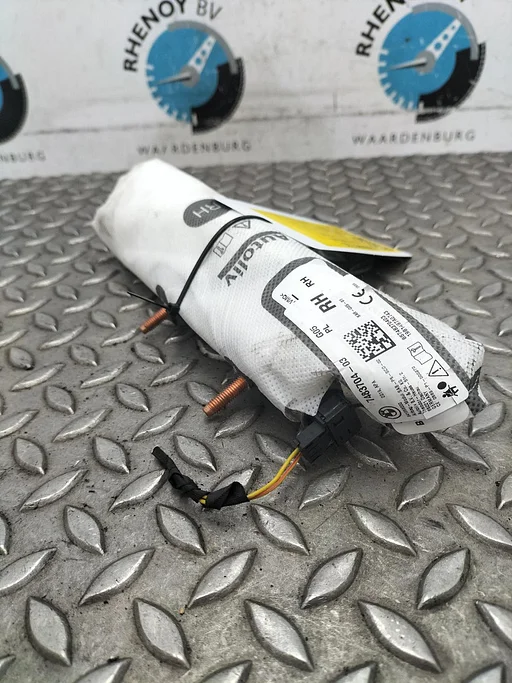 BMW X5 G05 xDrive30d High Exec. AIRBAG RECHTS 7483704 2019