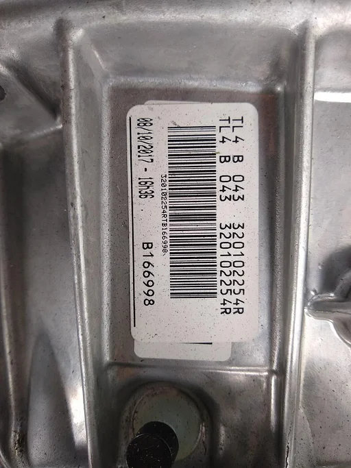 DACIA DUSTER TRANSMISSIE / VERSNELLINGSBAK 2015