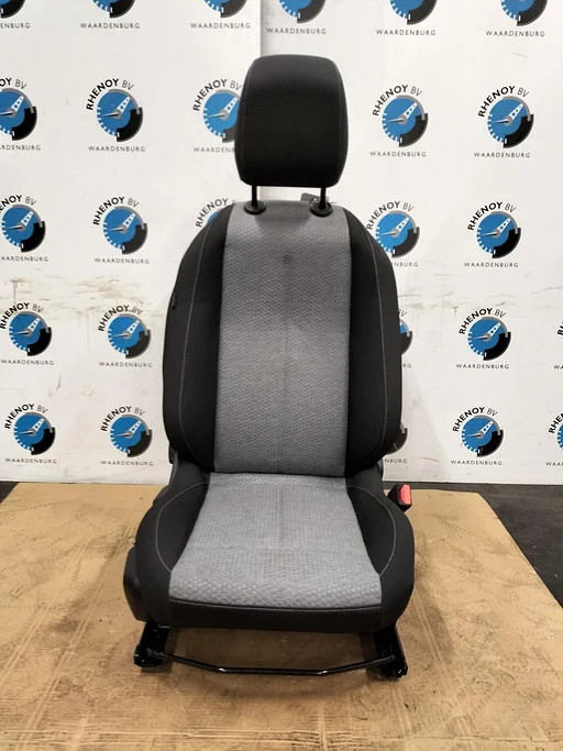 OPEL CORSA F DESIGN P2JO STOEL VOOR 2023