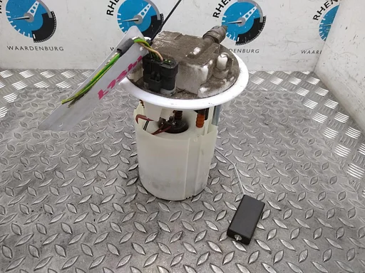 PEUGEOT 207 BRANDSTOF POMP VOOR DE INJECTOR 2012