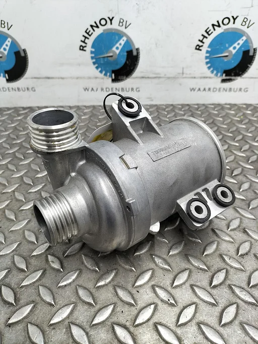 BMW X5 WATERPOMP 703665480 2017