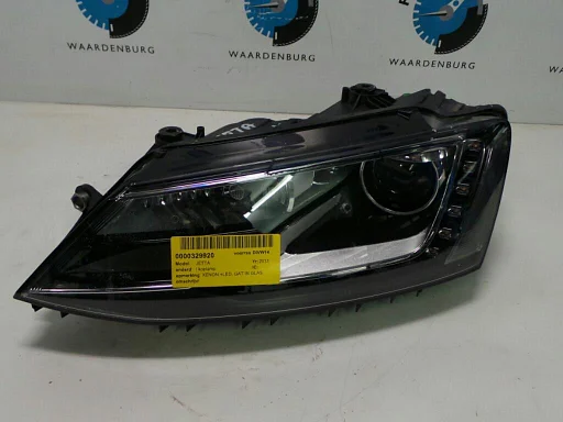 VOLKSWAGEN JETTA KOPLAMP L 2013
