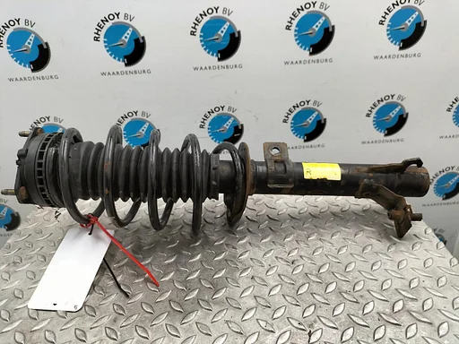 MAZDA 2 VEERPOOT / SCHOKBREKER RV 2004