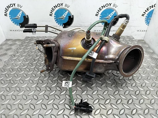 LYNK AND CO 01 PHEV KATALYSATOR 2023