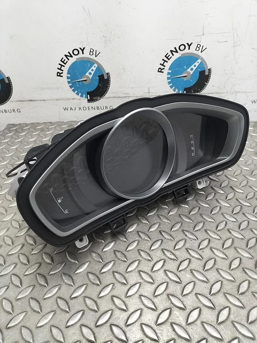 VOLVO V40 MK2 1.5 T2 MOMENTUM  KLOKKENPANEEL 2017