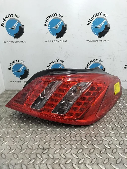 PEUGEOT 508 MK1 8D 2.0 HDi HYbrid4  ACHTERLICHT R 2012