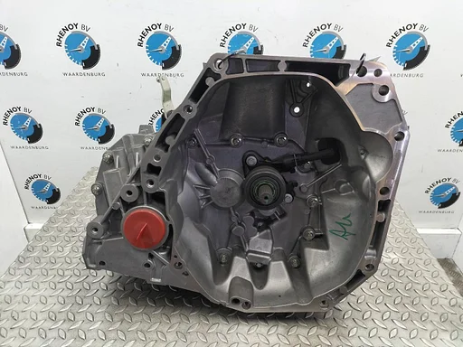 NISSAN QASHQAI TRANSMISSIE / VERSNELLINGSBAK 2014