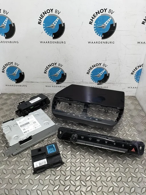 CITROEN C5 AIRCROSS C84  NAVIGATIE 2023