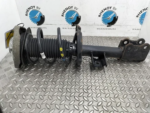 MERCEDES GLA CLASS 156 GLA200 Premium Plus  VEERPOOT / SCHOKBREKER LV 2017