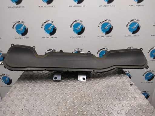 VOLVO V40 1.6 D2 Kinetic AIRBAG MOTORKAP 2013