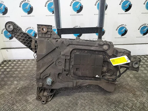 PEUGEOT 308 1.6 BlueHDI B. L. Ex  ADBLUE POMP 2014