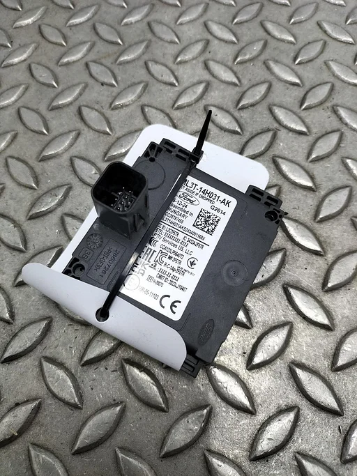 FORD KUGA ACTIVE SENSOR RADAR ML3T14H031AK 2025