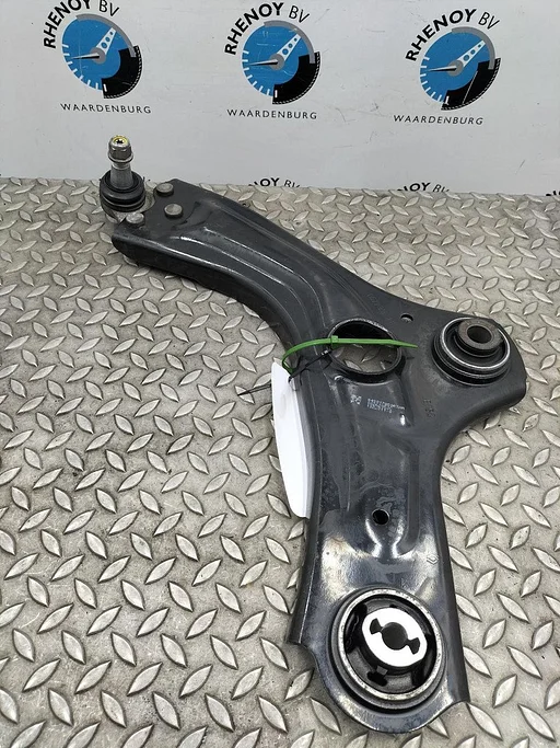 RENAULT CAPTUR DRAAGARM ONDER LV 2025