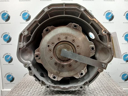 BMW 7 SERIES F01 750i High Executive TRANSMISSIE / VERSNELLINGSBAK 24007631073 2012