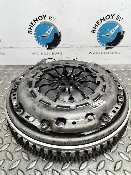 RENAULT CLIO VLIEGWIEL / KOPPELING 302104374R 2023