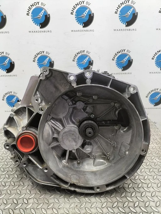 FORD TRANSIT COURIER TREND TRANSMISSIE / VERSNELLINGSBAK F1DR7002BDB 2024