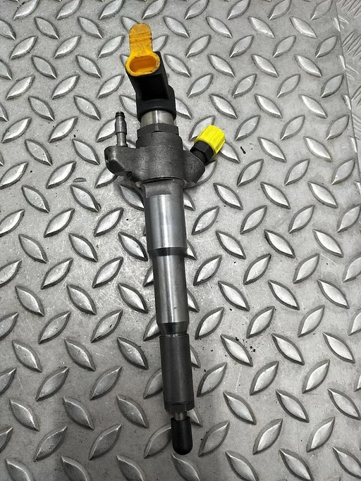 NISSAN NAVARA BRANDSTOF INJECTOR / VERSTUIVER HMLGT5164R 2016