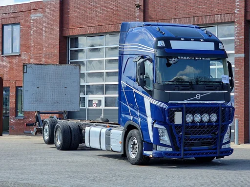 Volvo FH 13.460 Globetrotter XL 6x2 - Chassis with loadlift - 4.60 WB - Full air - Euro 6