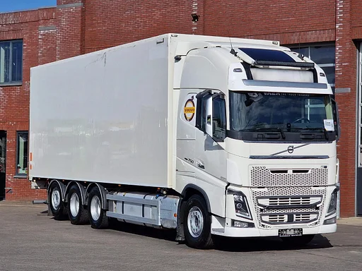 Volvo FH 16.750 XL 8x4*4 - Carrier Supra 1150 MT - Bi Temp - Retarder - Loadlift - Bussbygg box