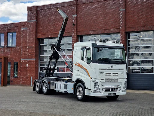 Volvo FH 13.540 6x2 - HIAB Hooklift 21T - Retarder - 4.60 WB - Full air