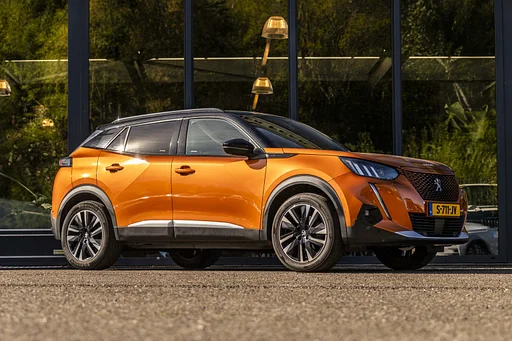 Peugeot e-2008 EV GT Pack 50 kWh