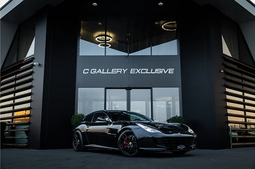 Ferrari GTC4Lusso 6.3 V12 - 4-zits l Lift l Passanger Display l Carbon l Panorama