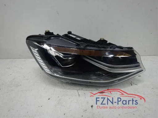 VW Caddy 2K8 Koplamp Rechts VOLLED