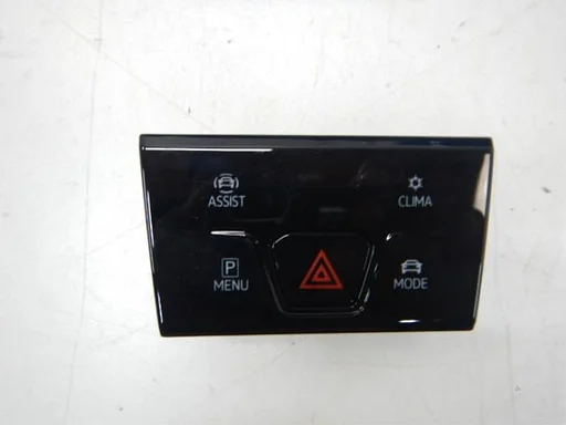 VW Golf 8 Dashboard Gevarenlichtschakelaar schakelassistent