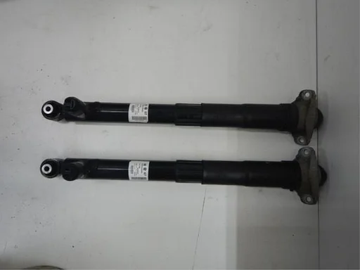 VW Golf 8 R Schokdemperset Achterzijde DCC