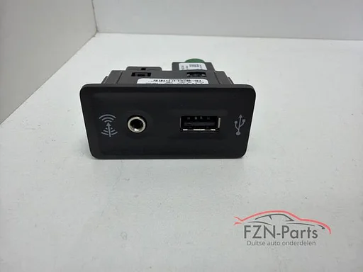 VW Golf 7 Aux USB Aansluiting