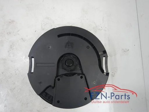 VW Golf 8 Harman Kardon Subwoofer