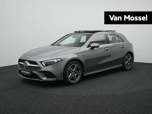 Mercedes-Benz A 250 automatic | panorama roof | BURMESTER | ADAPTIEVE CRUISE | AMG | VIRTUEEL | MEMORY | ELEKTRISCHE STOELEN | STOEL VERWARMING & cool | navigatie | camera | DAB | 12 MAANDEN BOVAG GARANTIE | e AMG Line