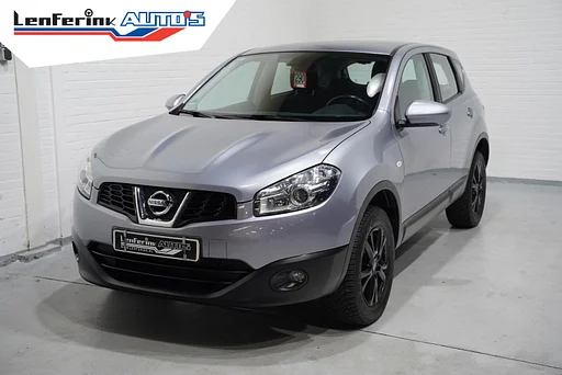 Nissan Qashqai 2.0 Accenta 4x4 air conditioning PDC
