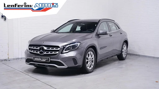 Mercedes-Benz GLA 180 Business Solution Limited Navi ar condicionado câmera PDC NAP Leder/stof bancos desportivos Led koplampen Rijklaar!