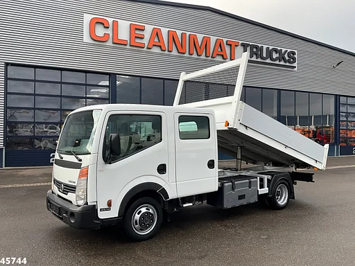 Nissan Cabstar 45.14 kipper 7 zitplaatsen Manual Just 101.549 km!