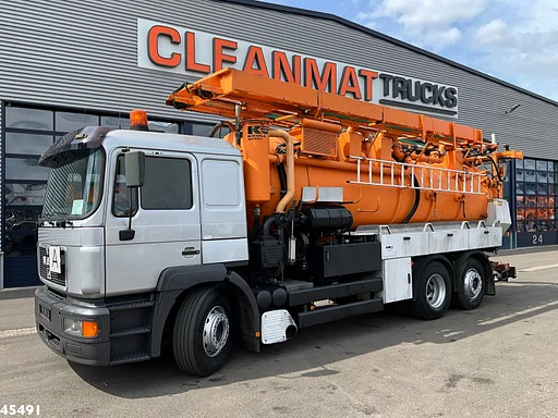 MAN 26.400 Kroll 14.5m³ kolkenzuiger Euro 2 Manual Gearbox