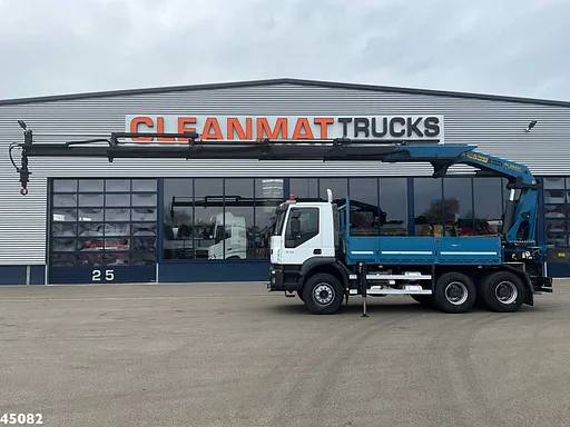 Iveco Trakker 260T41 Euro 5 6x4 Full Steel Palfinger 36 Tm laadkraan Just 133.291 km!