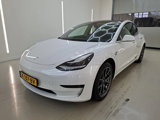 Tesla Model 3 Standard RWD Plus [ TREKHAAK+LFP-ACCU+AUTOPILOT+60 kWh+PREMIUM AUDIO ]