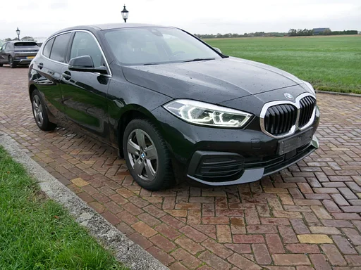 BMW 116 1-serie 116d AUT ar condicionado NAVI * 10299 NETTO *