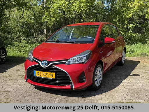 Toyota Yaris 1.5 Hybrid Now . 2 ZONE klimatyzacja. ELEKTRISCH VERSTELBARE BUITENSPEIGELS . RADIO .