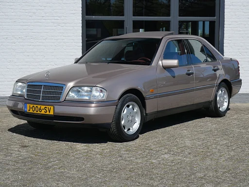 Mercedes-Benz C 180 Elegance 84.000km !!! szyberdach