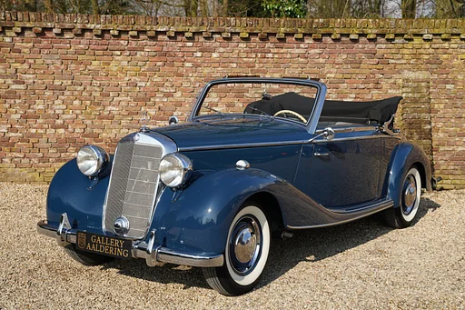 Mercedes-Benz A 170 S Convertible-A Professionally restored by specialist Bart Holland, Beautiful and comprehensive restoration from the 90s, One owner for last 3 decades, Rare and exclusive soft-top model, One of only 830 examples of the Cabriolet A produced between 1949 and 1951, "Matching" luggage set included