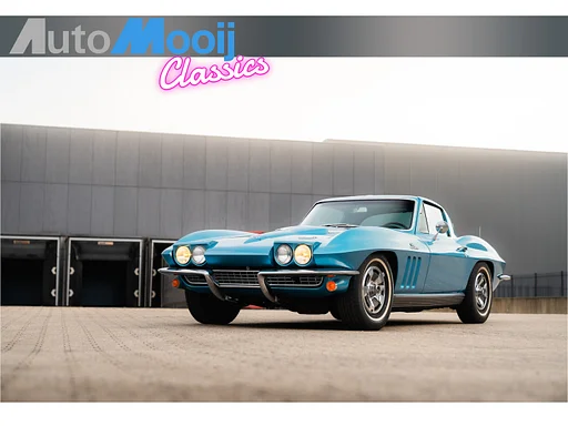 Corvette C2 Chevrolet 427 Big Block 7.0 Liter / 390 HP / Turbo-Jet / 4-Speed Manual / Nassau Blue / Restored / 7 Liter / 1966